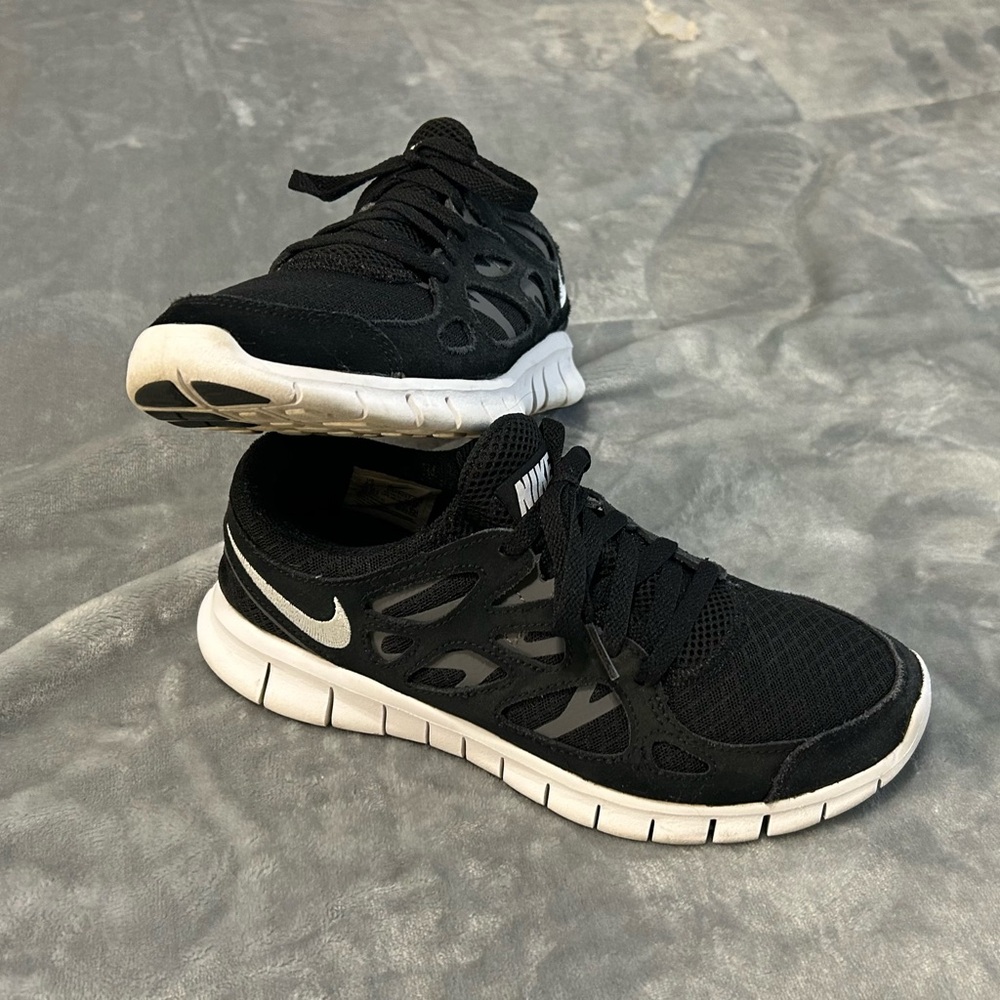 Nike Black Mesh Sneakers with White Soles